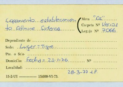 Ficha “Copamiento establecimiento Dármine-Siderca” que remite al legajo Mesa DS 7066. CPM- Fondo DIPPBA- Div. Cen. AyF, fichero de acontecimientos por localidad. Año 1976.