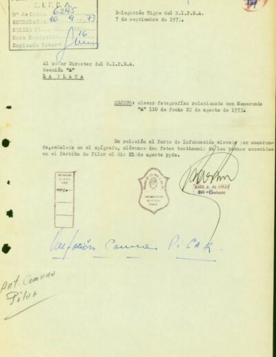 Memorándum de elevación de fotografías de una manifestación al municipio. CPM- Fondo DIPPBA- Div. Cen. AyF, Mesa A, Factor Político, antecedentes Comunas. Año 1973.