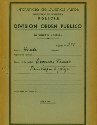 Carátula de legajo de la División de Orden público sobre entidades sociales. La División de Orden público antecede a la DIPPBA, pero algunos de sus documentos integran el fondo documental.CPM- Fondo DIPPBA- Div. Cen. AyF. Mesa De, por localidad, legajo 95.