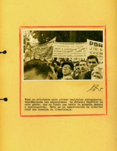 Fotografía enviada a la policía por un ciudadano de Moreno -que acompaña una serie de 11 fotos- para denunciar la propaganda comunista en un Pic nic realizado en esa localidad. CPM- Fondo DIPPBA- Div. Cen. AyF, Mesa C, carpeta 5, legajo 96. Año 1957.