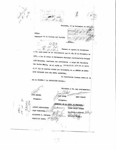 Carta del partido justicialista de Mercedes informando a la policía que se realizará unaCharla en la que disertará el sacerdote Carlos Mujica en la ciudad de Mercedes, con el título “La Iglesia y la Revolución social”. CPM- Fondo DIPPBA- Div. Cen. AyF, Mesa A, partidos políticos, legajo 1. Año 1971.