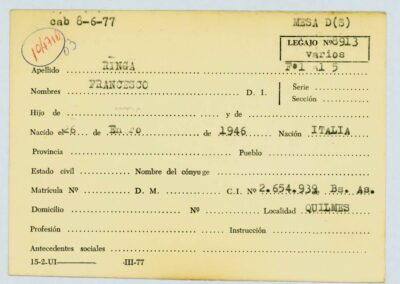 Ficha de Ringa Francisco que remite al legajo Mesa Ds 8913. CPM-Fondo DIPPBA- Div. Cen. AyF, fichero onomástico. Año 1977.