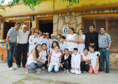 Colocación de placa en la casa de David Cordero. Colección Escuela 12