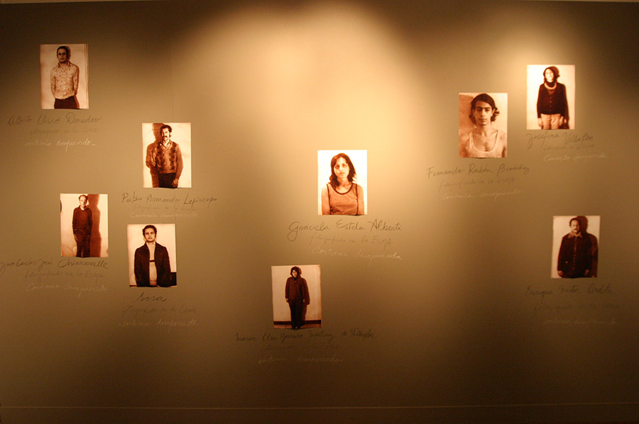 Rostros, fotos «sacadas» de la ESMA