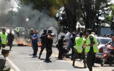 EL NUNCA MÁS DE HOY ES BASTA DE REPRESIÓN La democracia es derecho a la protesta y resolución pacífica de los conflictos