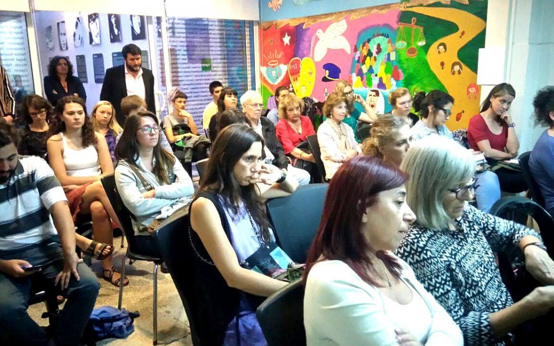 Feminidades, violencias y trabajo Inauguración de la muestra y charla-debate con referentes del movimiento de mujeres, travestis y trans