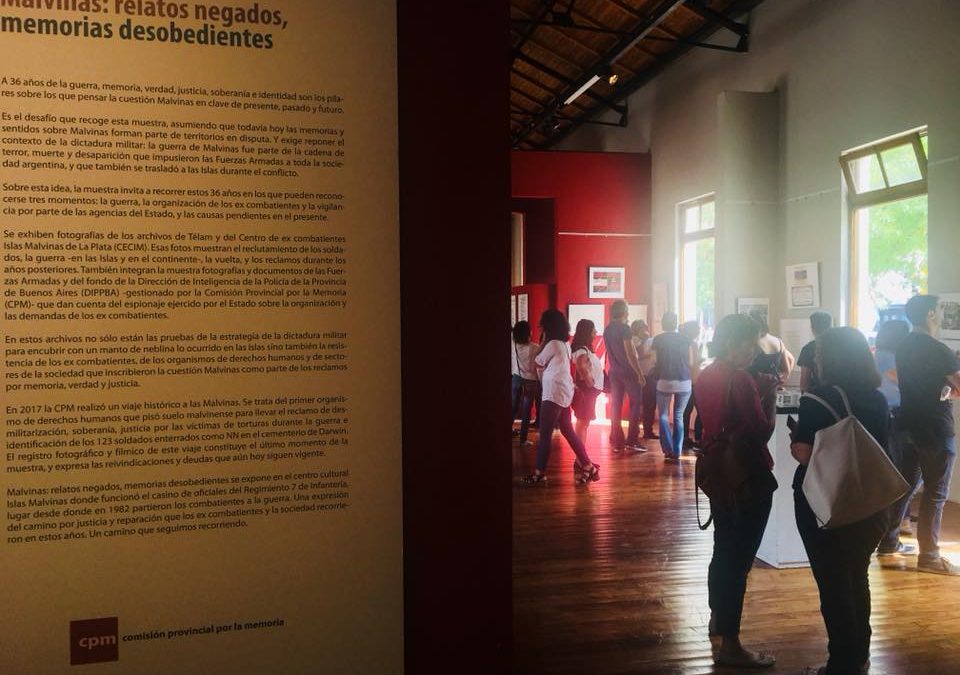La CPM acompañó el acto del CECIM-La Plata Se inauguró la muestra “Malvinas: relatos negados, memorias desobedientes” en el CC Malvinas