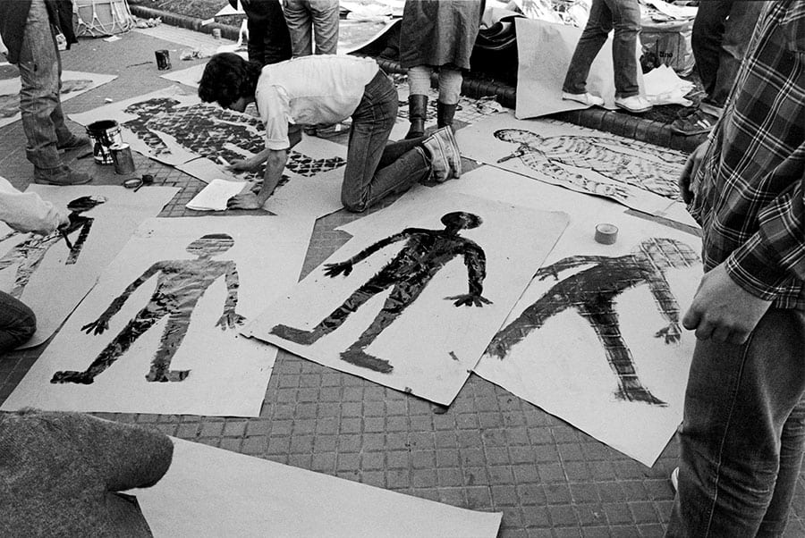 AYER Y HOY, LAS SILUETAS COMO DENUNCIA DE LA VIOLENCIA DEL ESTADO La CPM inaugura una muestra fotográfica a 35 años del Siluetazo