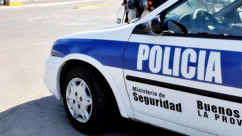 EL POLICÍA FUE DESAFECTADO Y ESTA APREHENDIDO Gatillo fácil con postas de goma