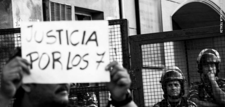 PRESENTAN EN LA CPM EL LIBRO SOBRE LA MASACRE DE PERGAMINO “Los policías estuvieron una hora viendo como esos chicos morían”