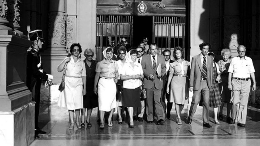 La vigilancia de la comunidad informativa sobre la visita de la CIDH a la Argentina