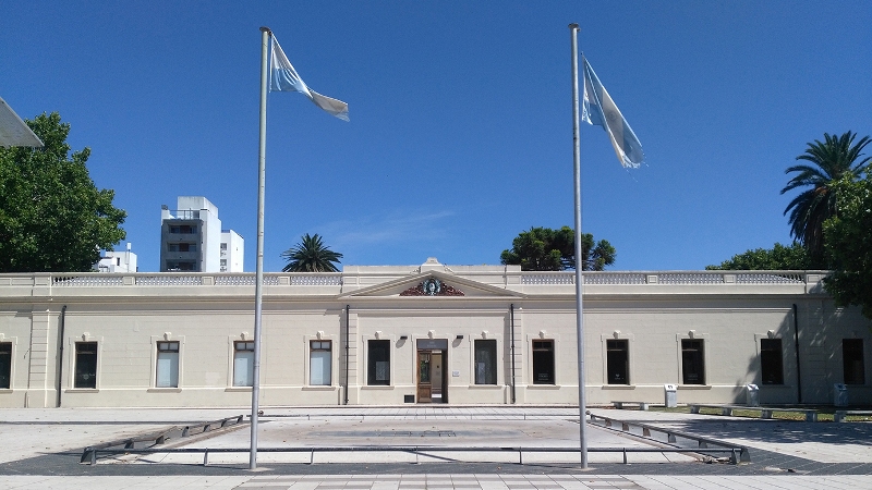 A 45 AÑOS DEL GOLPE DE ESTADO La CPM y el CECIM La Plata impulsan la señalización del Regimiento 7 como sitio de memoria