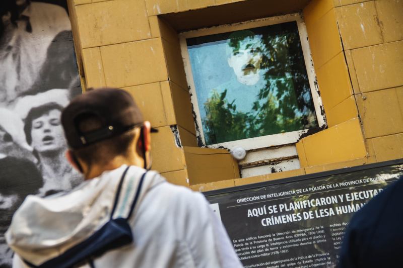 ARTICULACIÓN ENTRE JÓVENES Y MEMORIA Y LOS SITIOS La CPM lanzó una iniciativa para que 12 mil jóvenes participen de recorridas virtuales a espacios de memoria de todo el país  