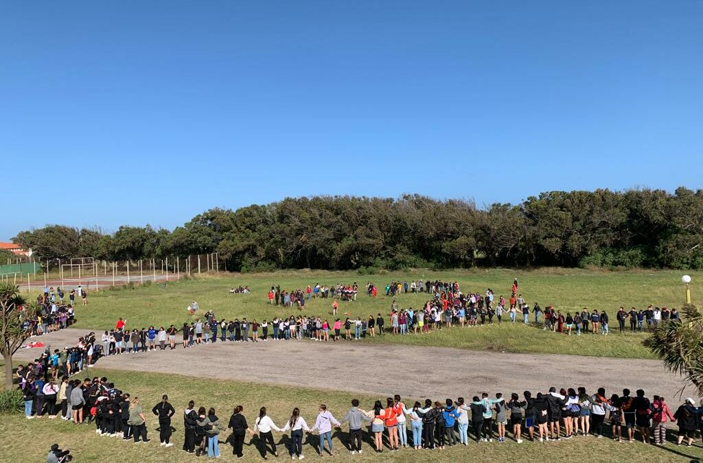 21 AÑOS DE POLITICAS DE MEMORIA Y DERECHOS HUMANOS Más de 15 mil jóvenes y 3 mil educadores participaron del encuentro de Jóvenes y Memoria en Chapadmalal