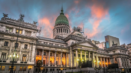 INFORME DE LA COMISIÓN PROVINCIAL POR LA MEMORIA Presentan documento al Parlamento nacional sobre los alcances regresivos de la Ley Ómnibus