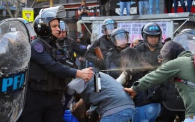 PIDEN INVESTIGAR ACCIONES DE ENCUBRIMIENTO E INTELIGENCIA ILEGAL DEL MINISTERIO DE SEGURIDAD La CPM amplió la denuncia penal por la represión en la que fue gaseada la nena de 10 años